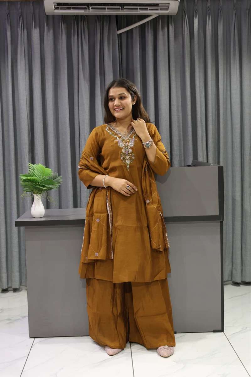 V Neck Mirror Work Short Plaza Pair