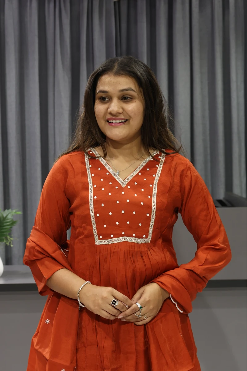 Moti Work Round Pair