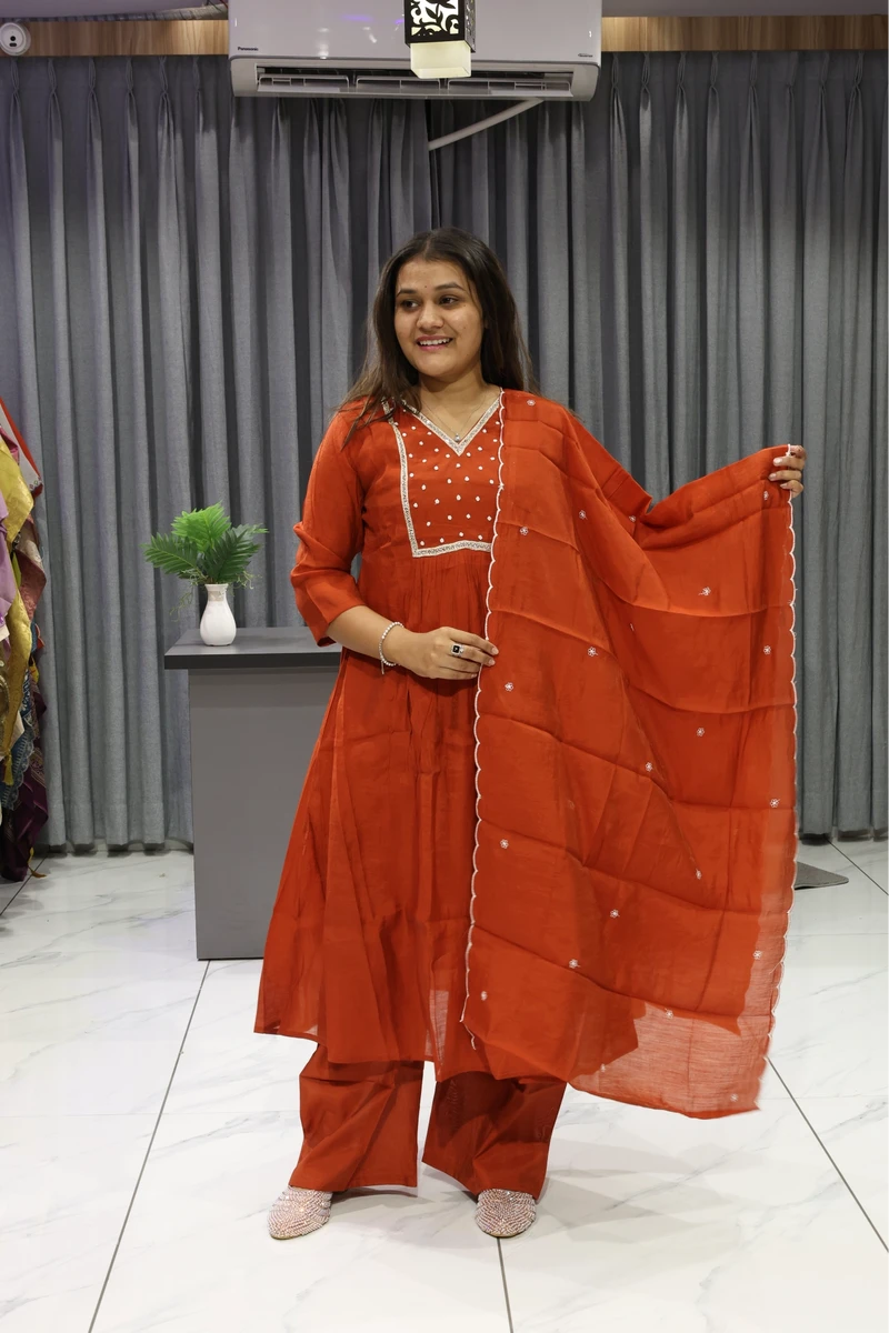 Moti Work Round Pair