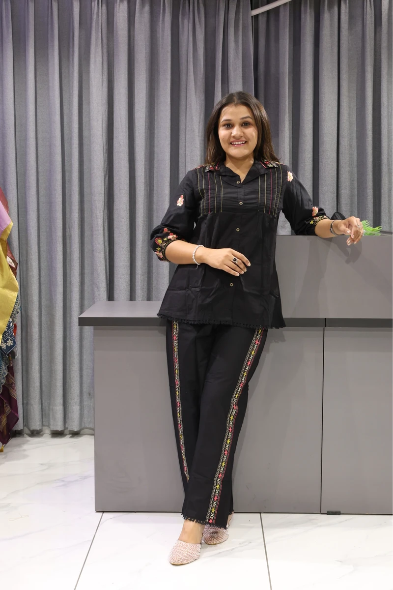 Collar Work Cord Set