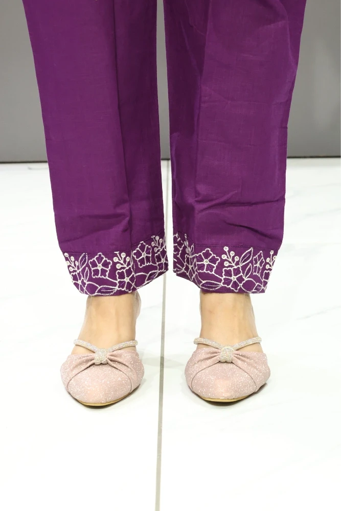 Collar With Flower Work Cord Set